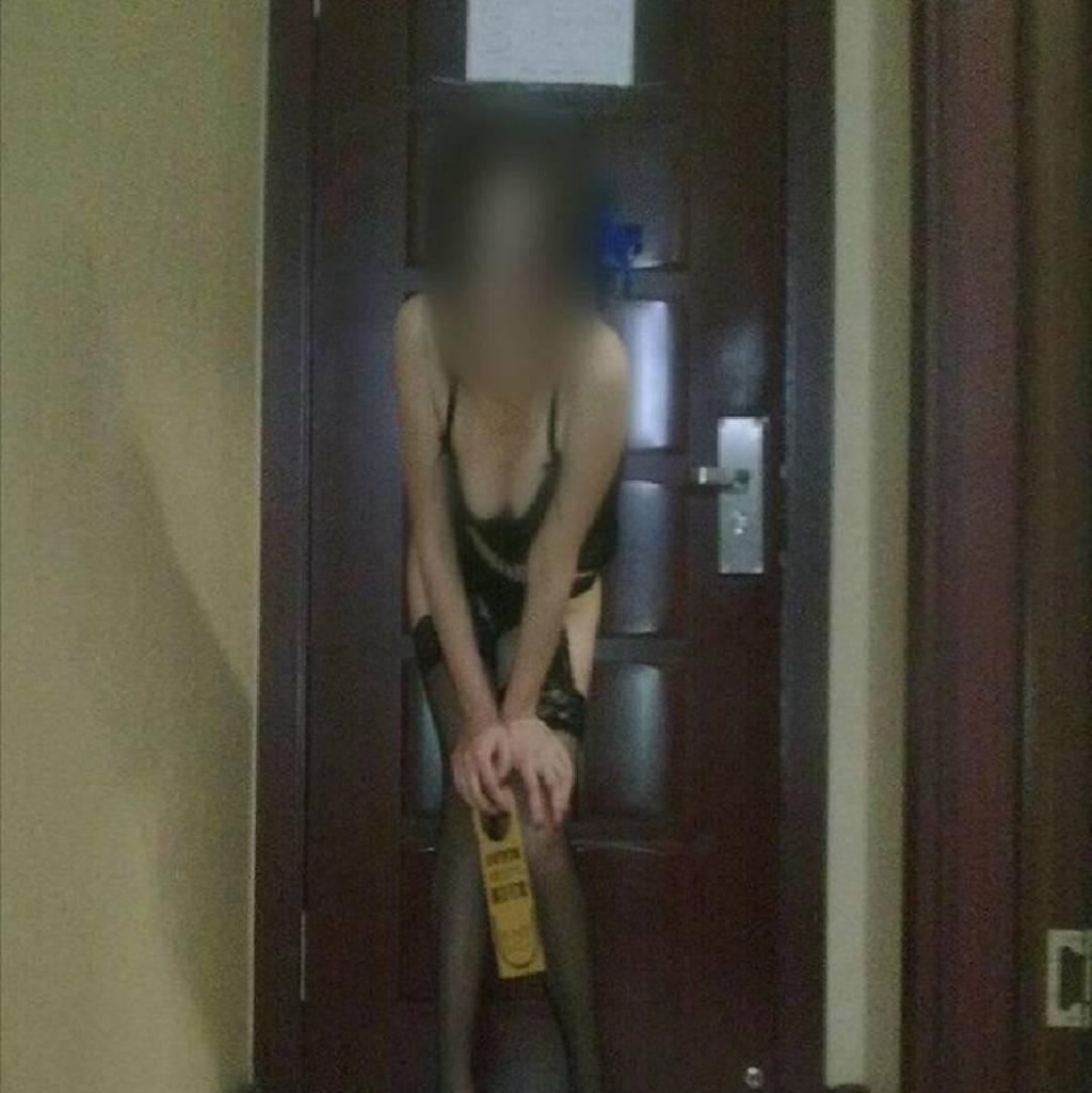 120 $hh new independent asian ivy 4days in hotel windsor 120 $hh new independent asian ivy 4days in hotel windsor