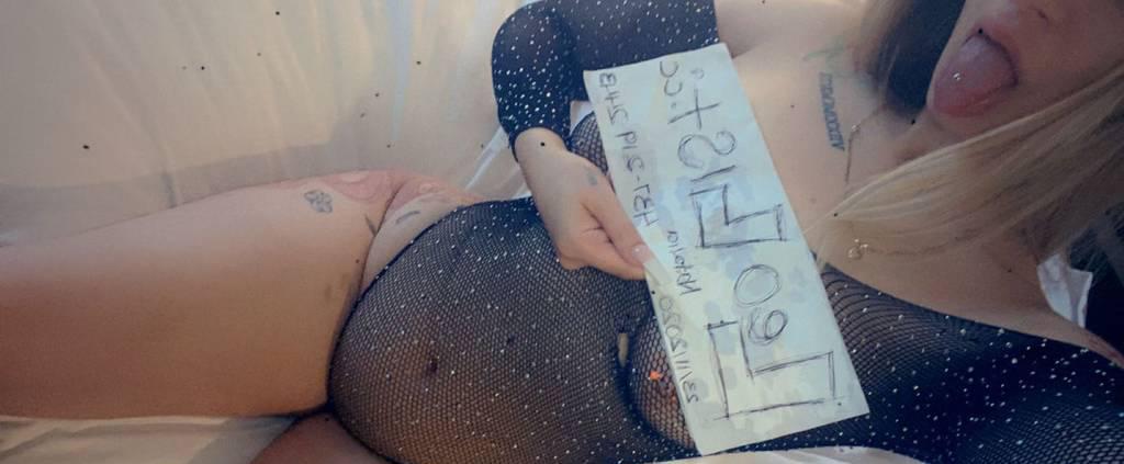 HIGHLY REVIEWED DOWNTOWN BIG LIPS FAT PU$$Y HIGHLY REVIEWED DOWNTOWN BIG LIPS FAT PU$$Y