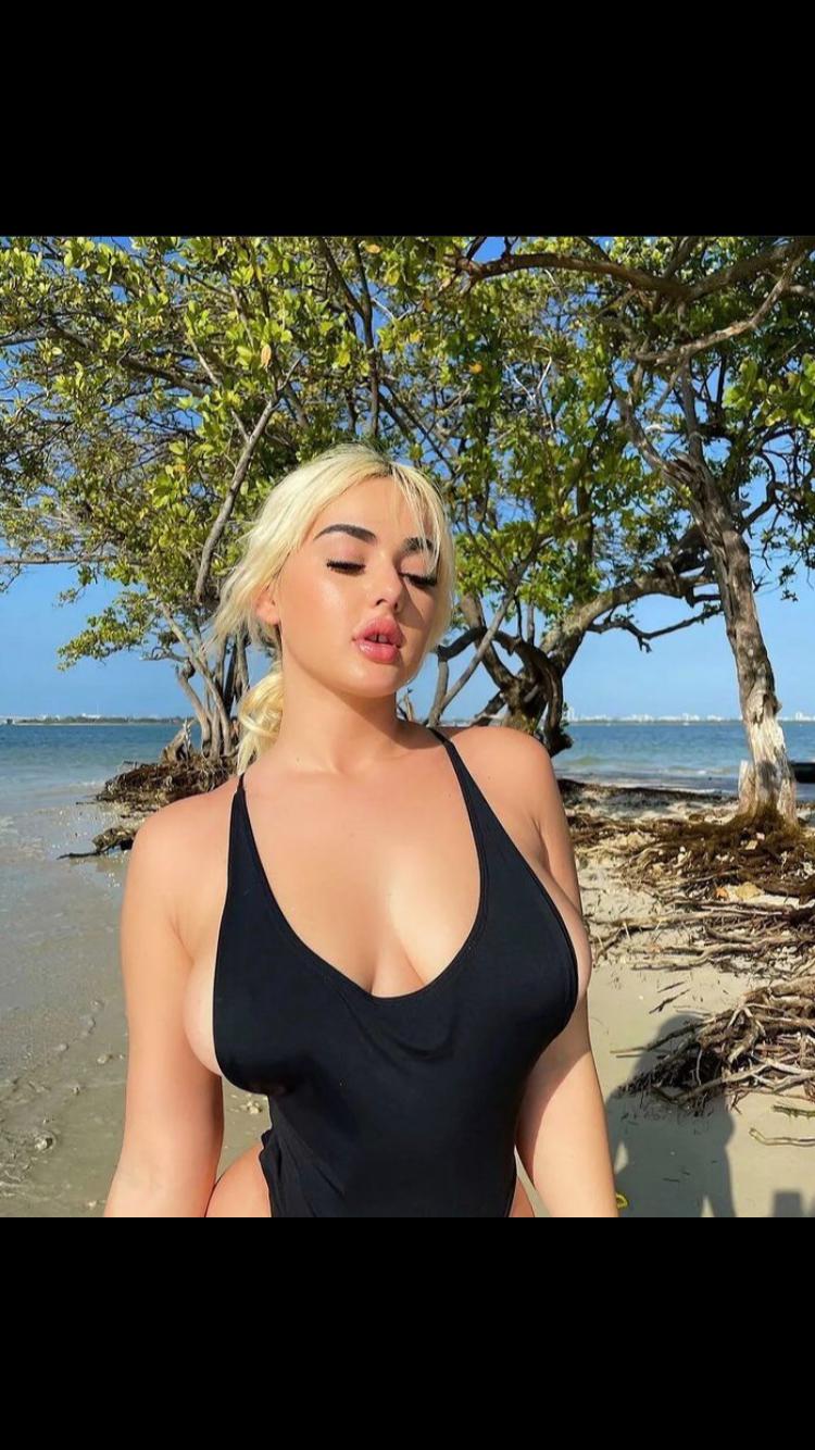 Harley femaleEscort Available for hookup snap: r_christine1993 Text: 3236901417 Harley femaleEscort Available for hookup snap: r_christine1993 Text: 3236901417