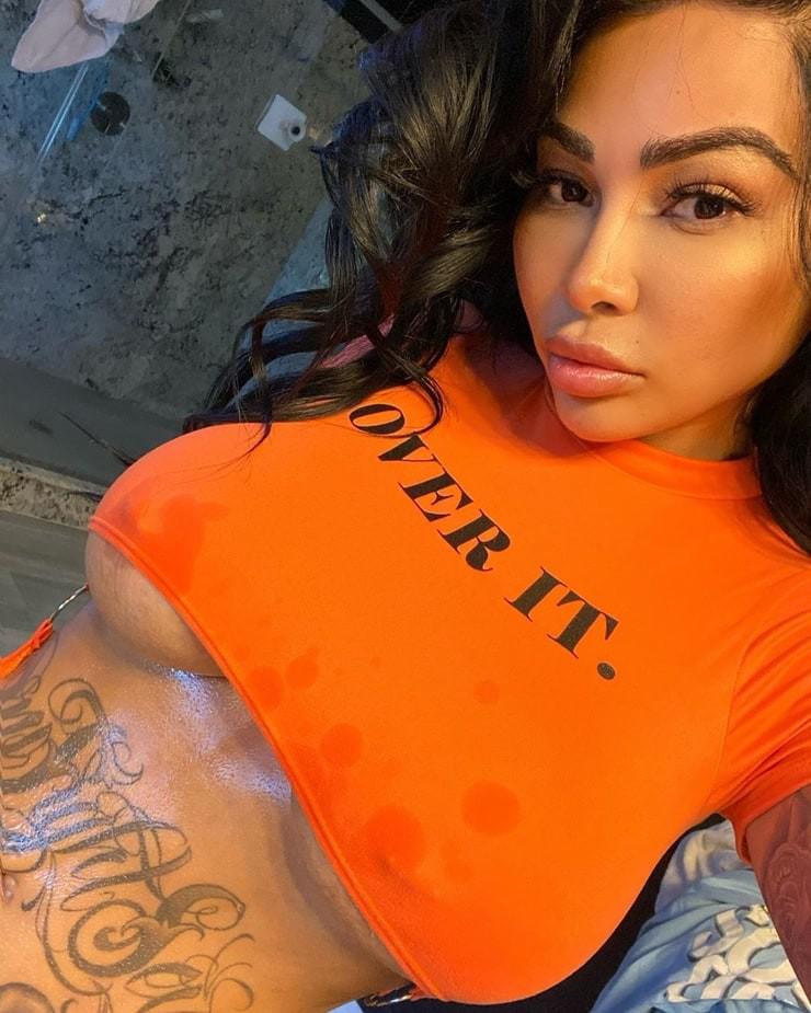 hit me up for a lifetime cumshot experience hit me up for a lifetime cumshot experience