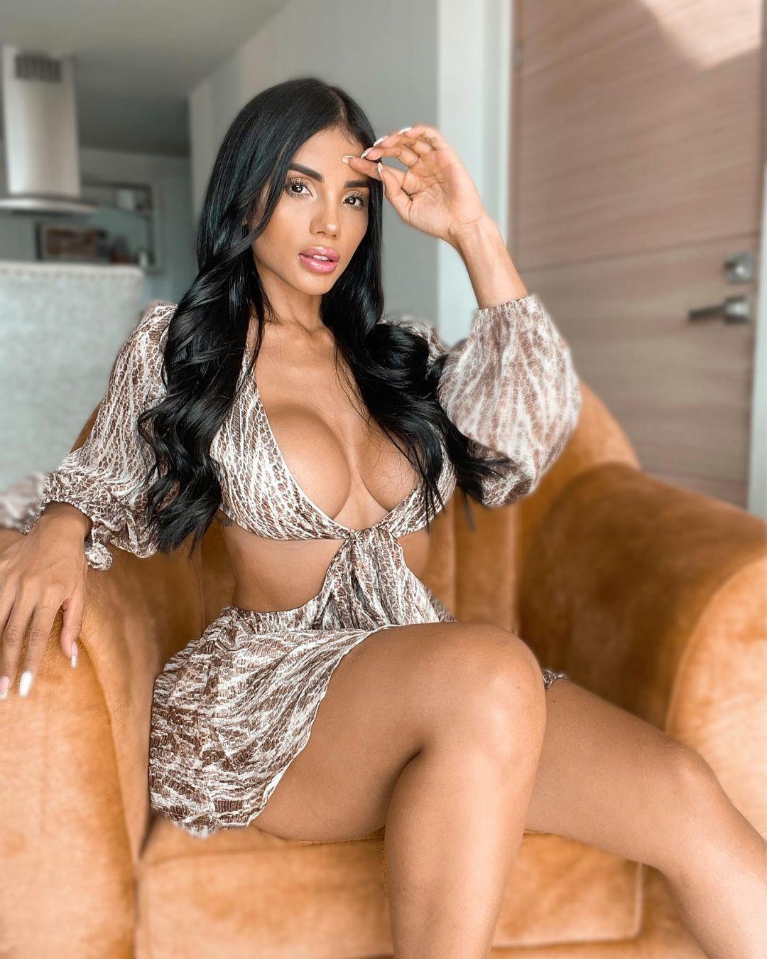 I’m available for discreet fun and hookup I’m available for discreet fun and hookup