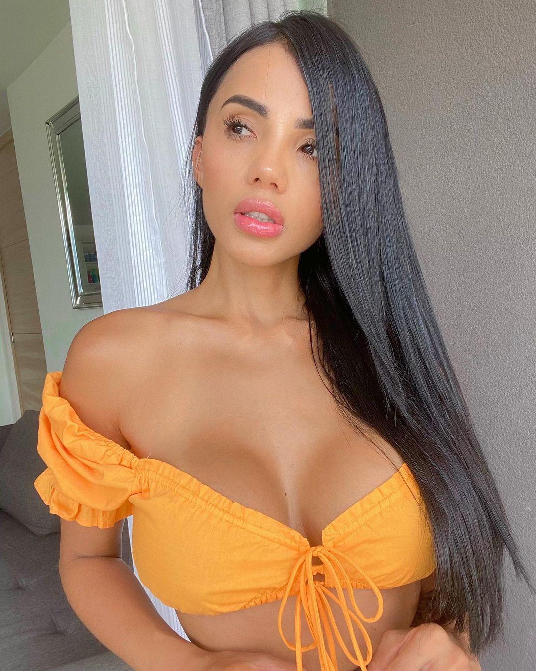 I’m available for discreet fun and hookup I’m available for discreet fun and hookup