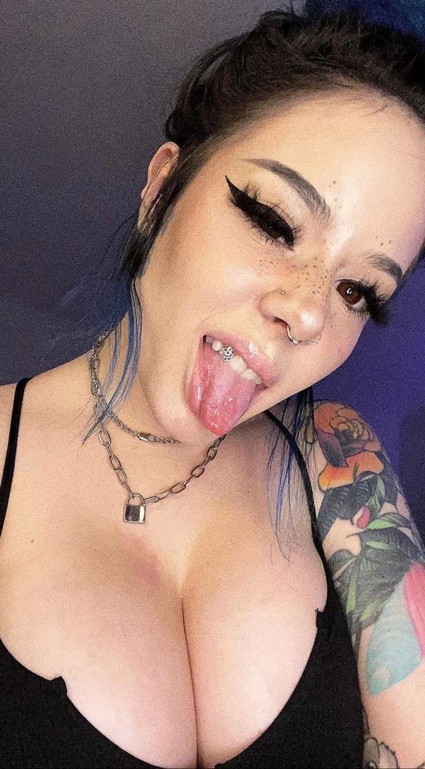 Sexy Matured Lady Available for fuck nowππ Sexy Matured Lady Available for fuck nowππ