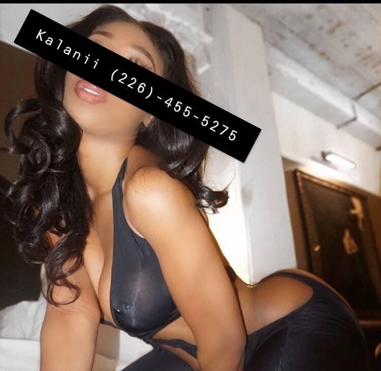 YOUR FAV BARBIE KALANI IN TOWN COME PLAY WITH ME YOUR FAV BARBIE KALANI IN TOWN COME PLAY WITH ME