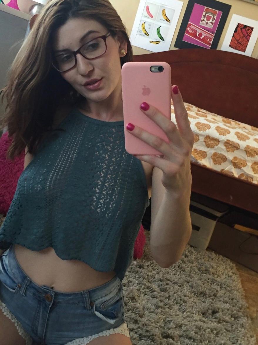 I’m available 24/7 for fast hookups. Both incall and outcalls I’m available 24/7 for fast hookups. Both incall and outcalls
