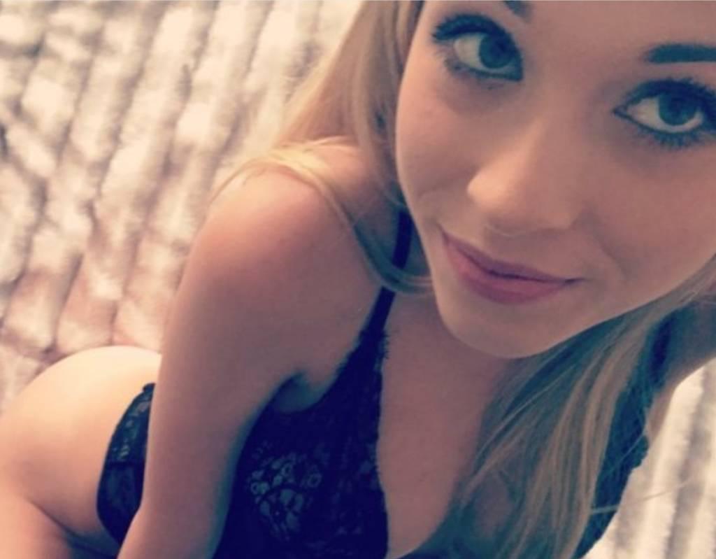 Petite BlondeIn Calgary Available Now to Play &Party Petite BlondeIn Calgary Available Now to Play &Party