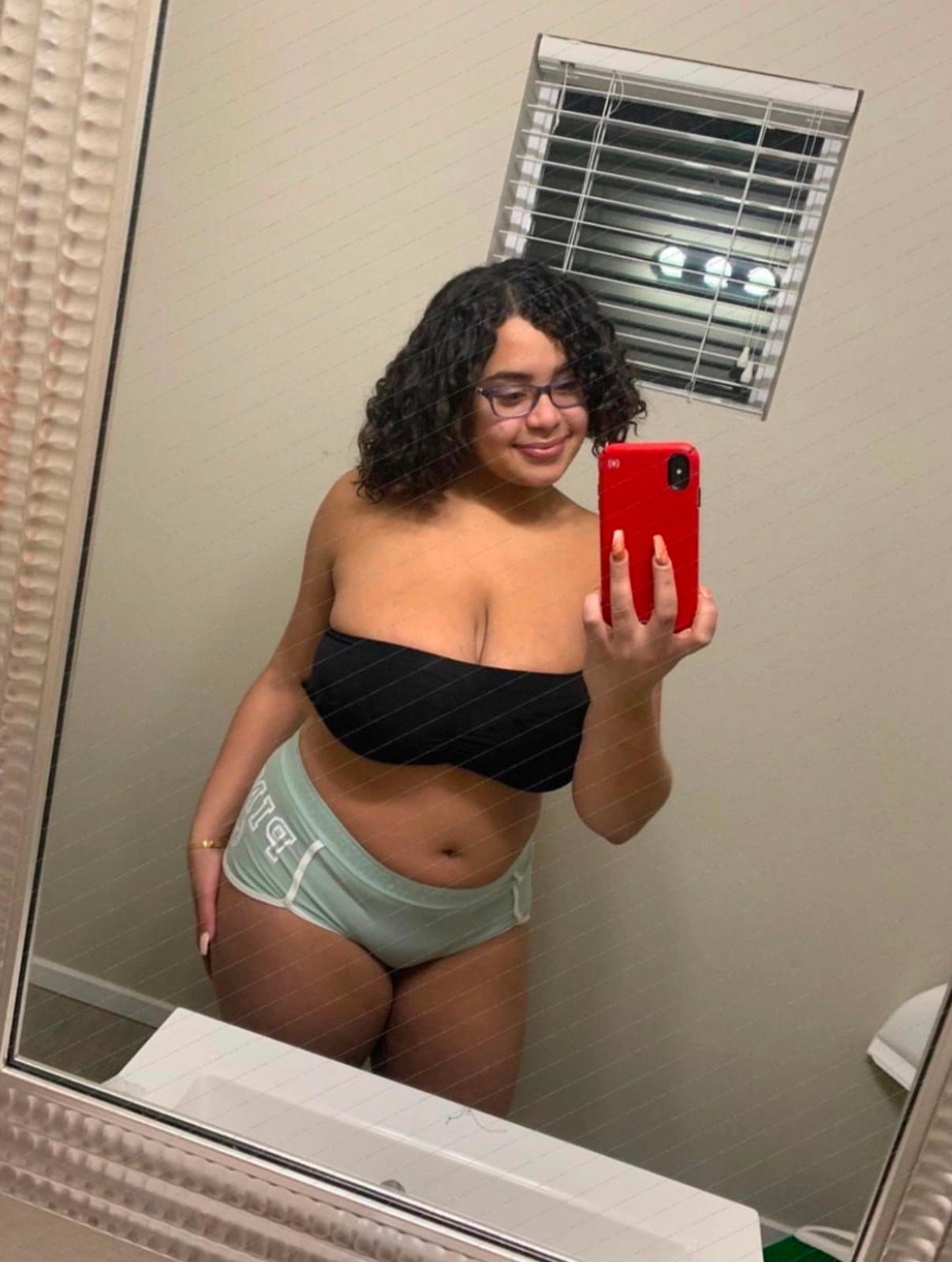 Available for all sort of fun hmu daddies ๐๐ฅต Available for all sort of fun hmu daddies ๐๐ฅต