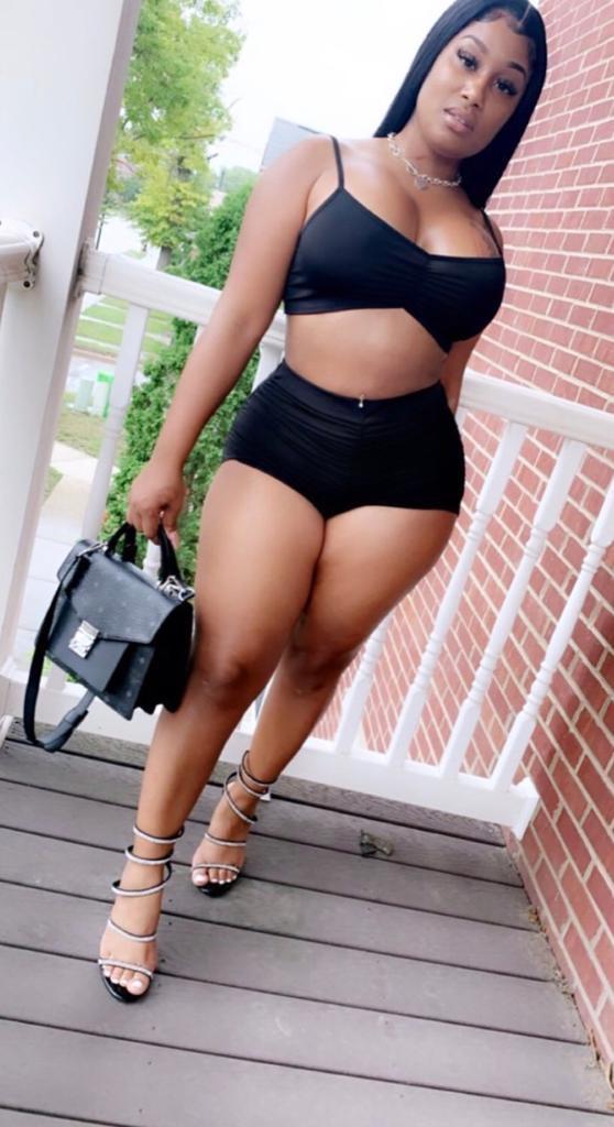 Horny Escort Available for hook up 😋🥰😍🍆🍑 Horny Escort Available for hook up 😋🥰😍🍆🍑