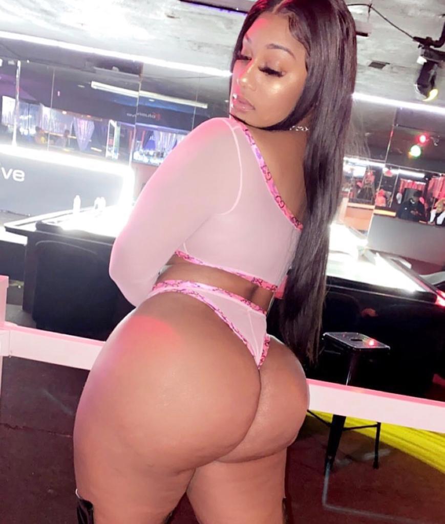 Horny Escort Available for hook up 😋🥰😍🍆🍑 Horny Escort Available for hook up 😋🥰😍🍆🍑