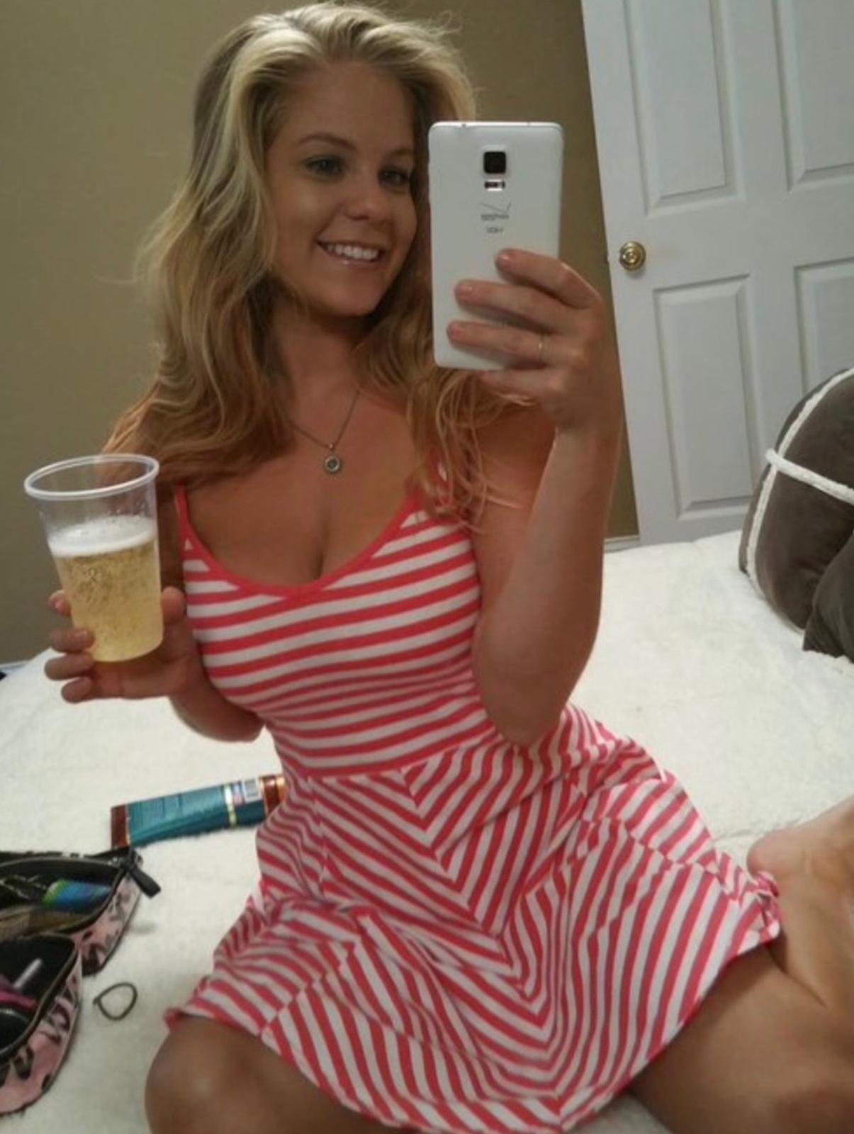 Are you stressed🥲 and you need some hot🥵 reliever I’m a horny💦 matured girl Are you stressed🥲 and you need some hot🥵 reliever I’m a horny💦 matured girl