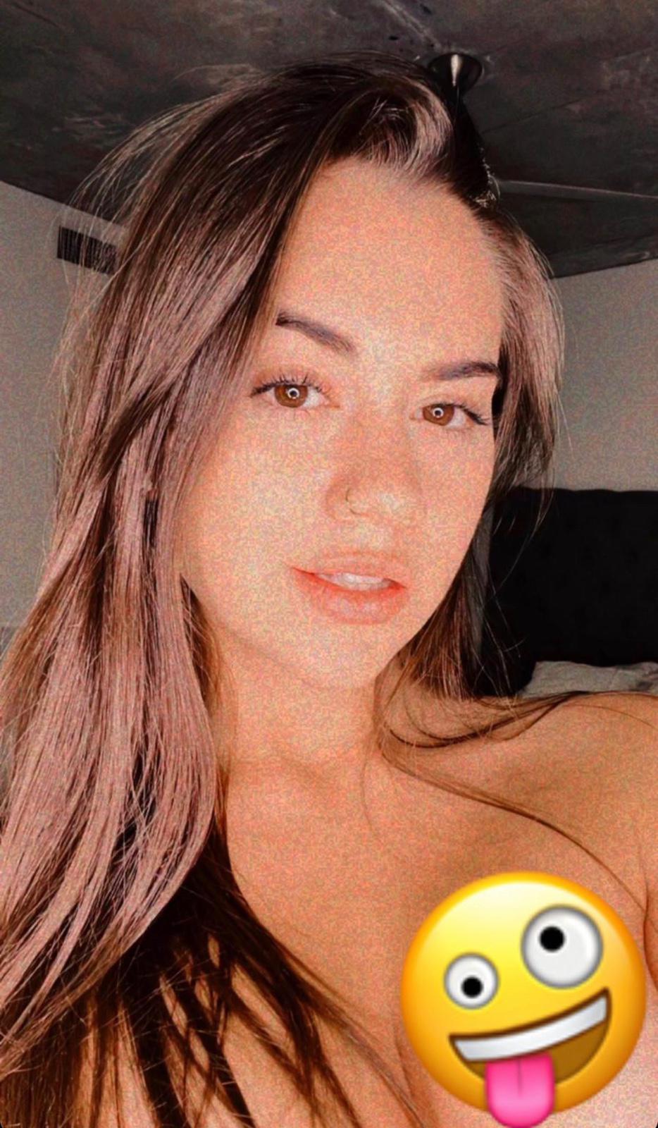 I’m available for hookup and full services I’m available for hookup and full services