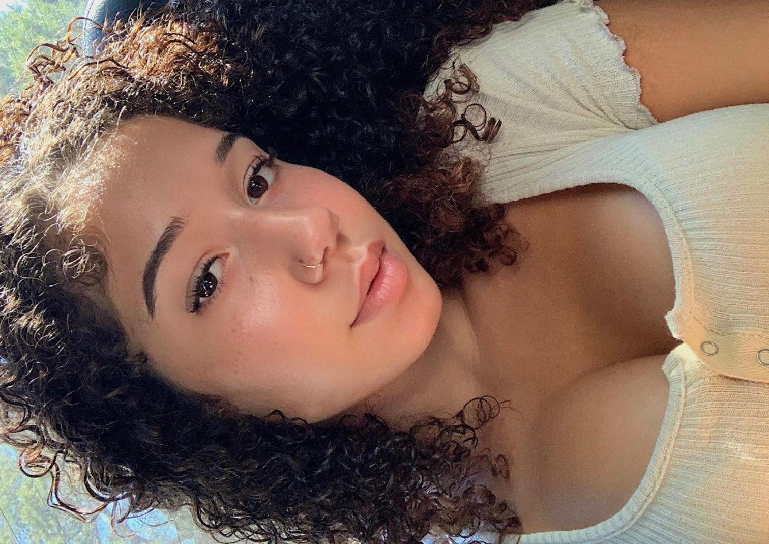 I am available right now YoungHott$exy Classy and Wet text me (605) 496-9979 I am available right now YoungHott$exy Classy and Wet text me (605) 496-9979