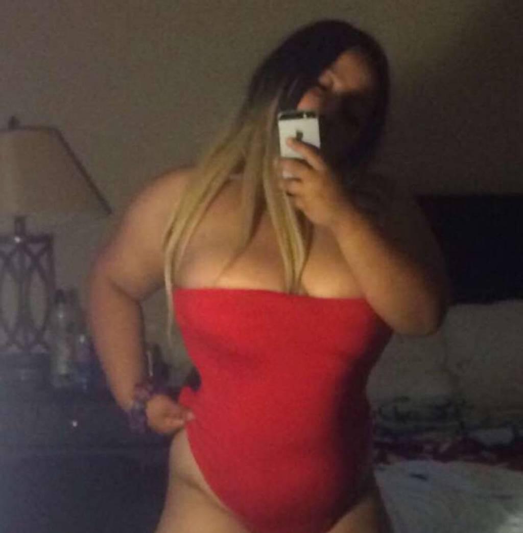 BURLINGTØNNEWEØTICCURVYIN & OUT BURLINGTØNNEWEØTICCURVYIN & OUT