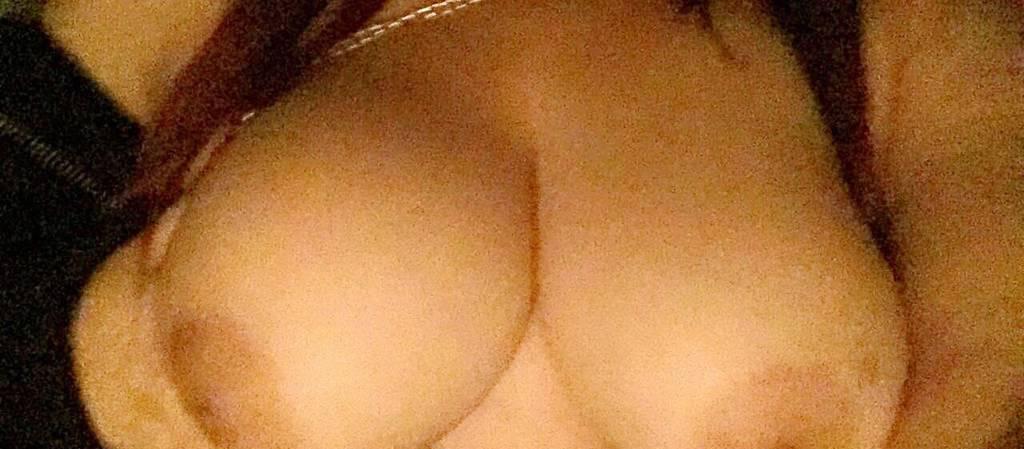 BURLINGTØNNEWEØTICCURVYIN & OUT BURLINGTØNNEWEØTICCURVYIN & OUT