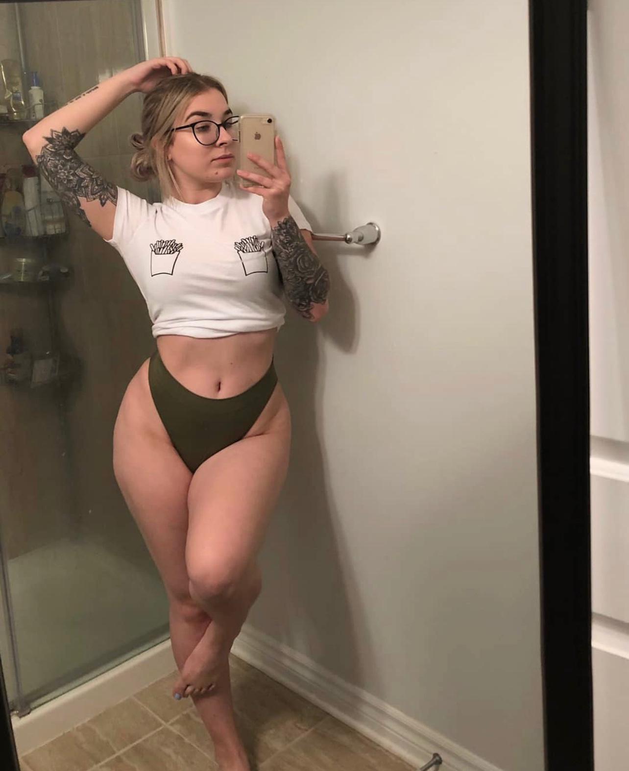 Iโm down and ready to fuck ๐ฆ๐ Iโm down and ready to fuck ๐ฆ๐