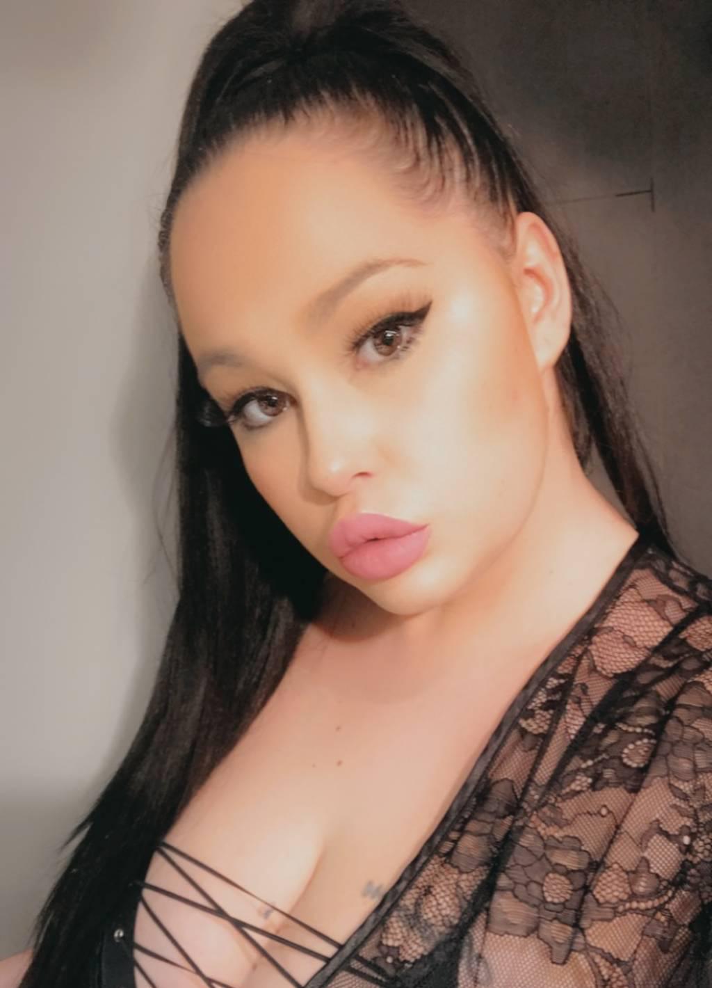 DUO AVAILABLE - In & Out - Sophia The Slutty Girl Next Door DUO AVAILABLE - In & Out - Sophia The Slutty Girl Next Door