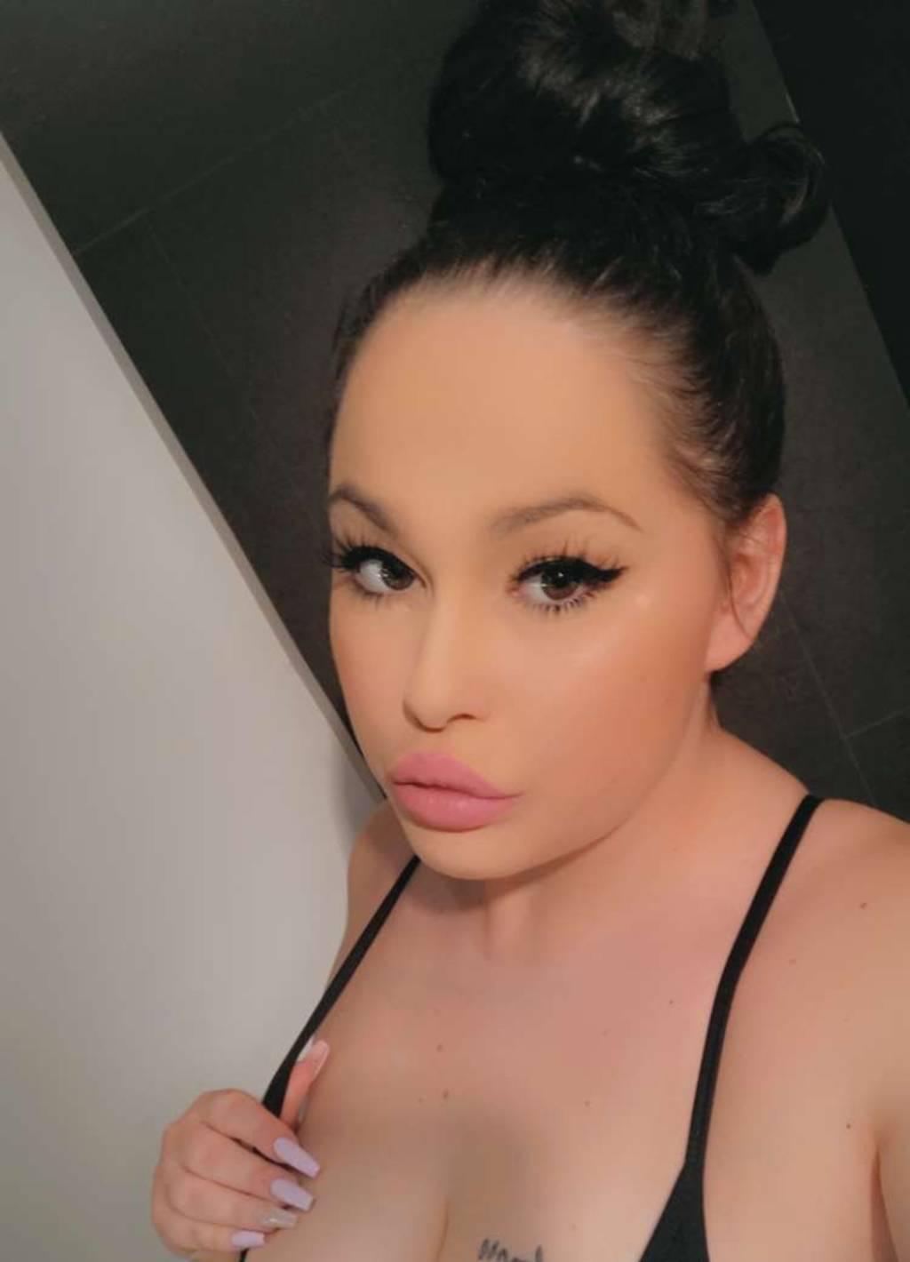DUO AVAILABLE - In & Out - Sophia The Slutty Girl Next Door DUO AVAILABLE - In & Out - Sophia The Slutty Girl Next Door
