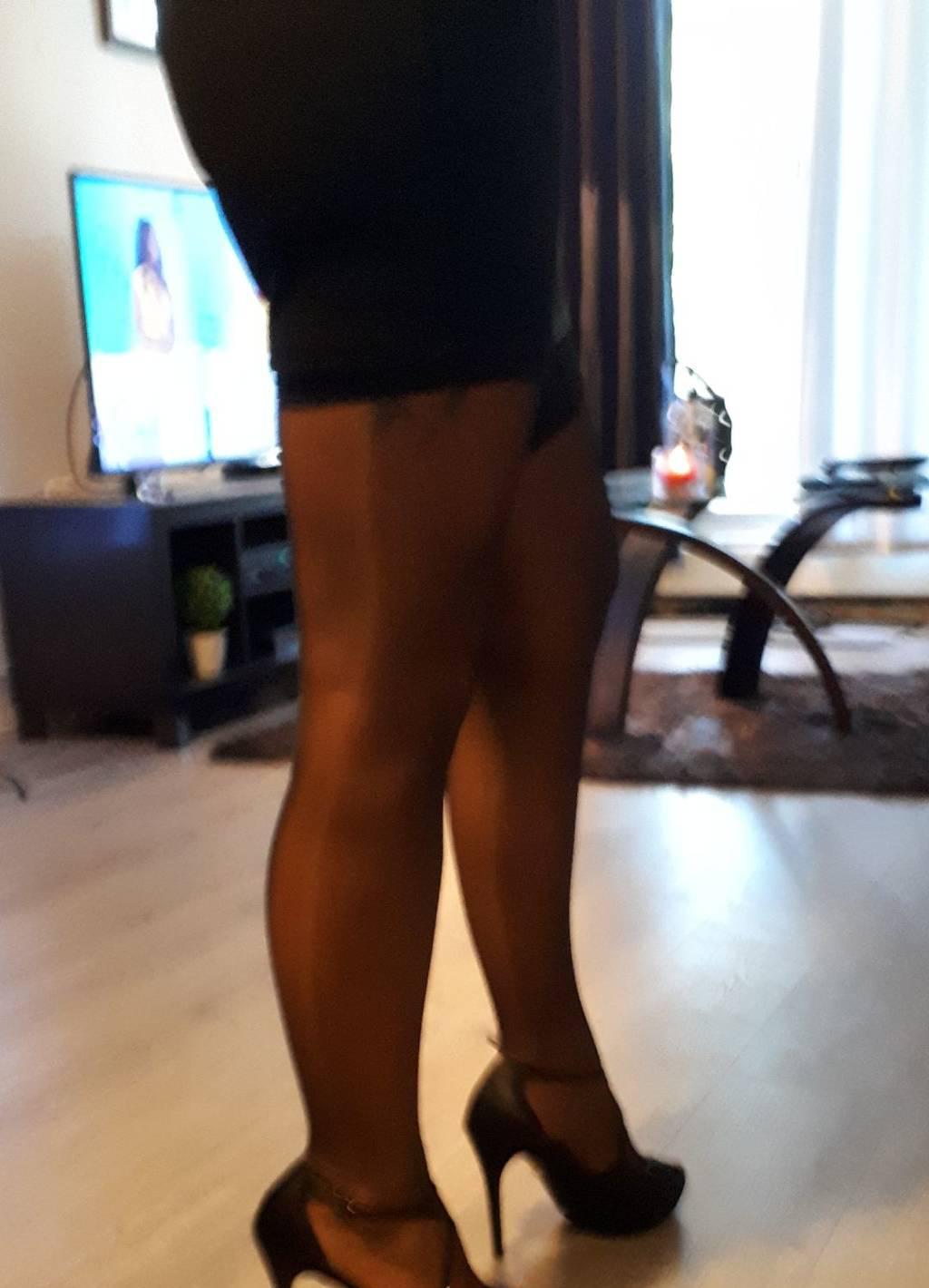 ANIKA—FUN, fit and 40! ANIKA—FUN, fit and 40!