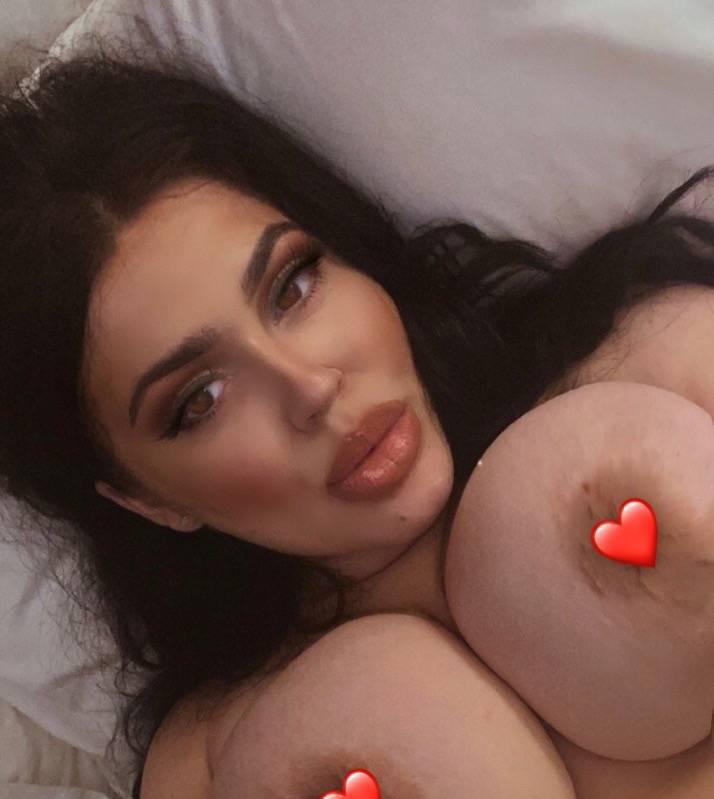 BurlingtonNew In Town phatpussy&bustyslut24/7 partygirl BurlingtonNew In Town phatpussy&bustyslut24/7 partygirl