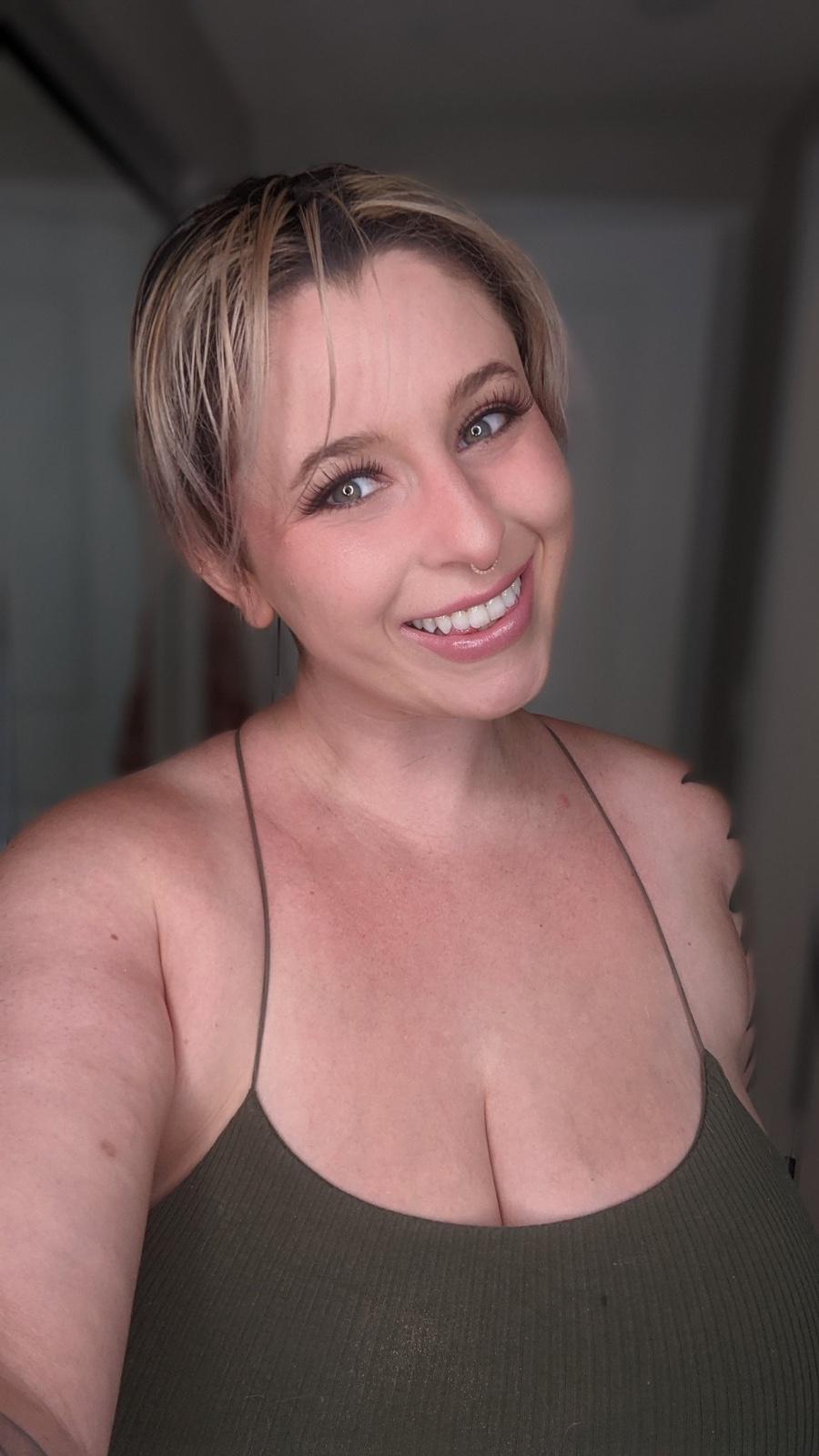 Available For Sex Hookup Fun To Be With Very Submissive🍑👅 Available For Sex Hookup Fun To Be With Very Submissive🍑👅