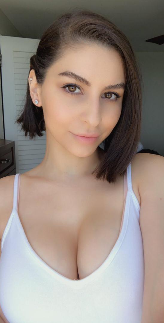 Im available for hot services, gorgeous sexy body…incall & outcall available Im available for hot services, gorgeous sexy body…incall & outcall available