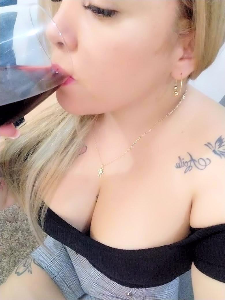 I’m available for hookup I’m independent And a professional hooker ready to offe I’m available for hookup I’m independent And a professional hooker ready to offe