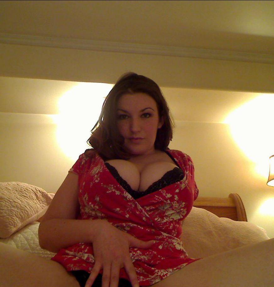 Escort available for hookup Escort available for hookup