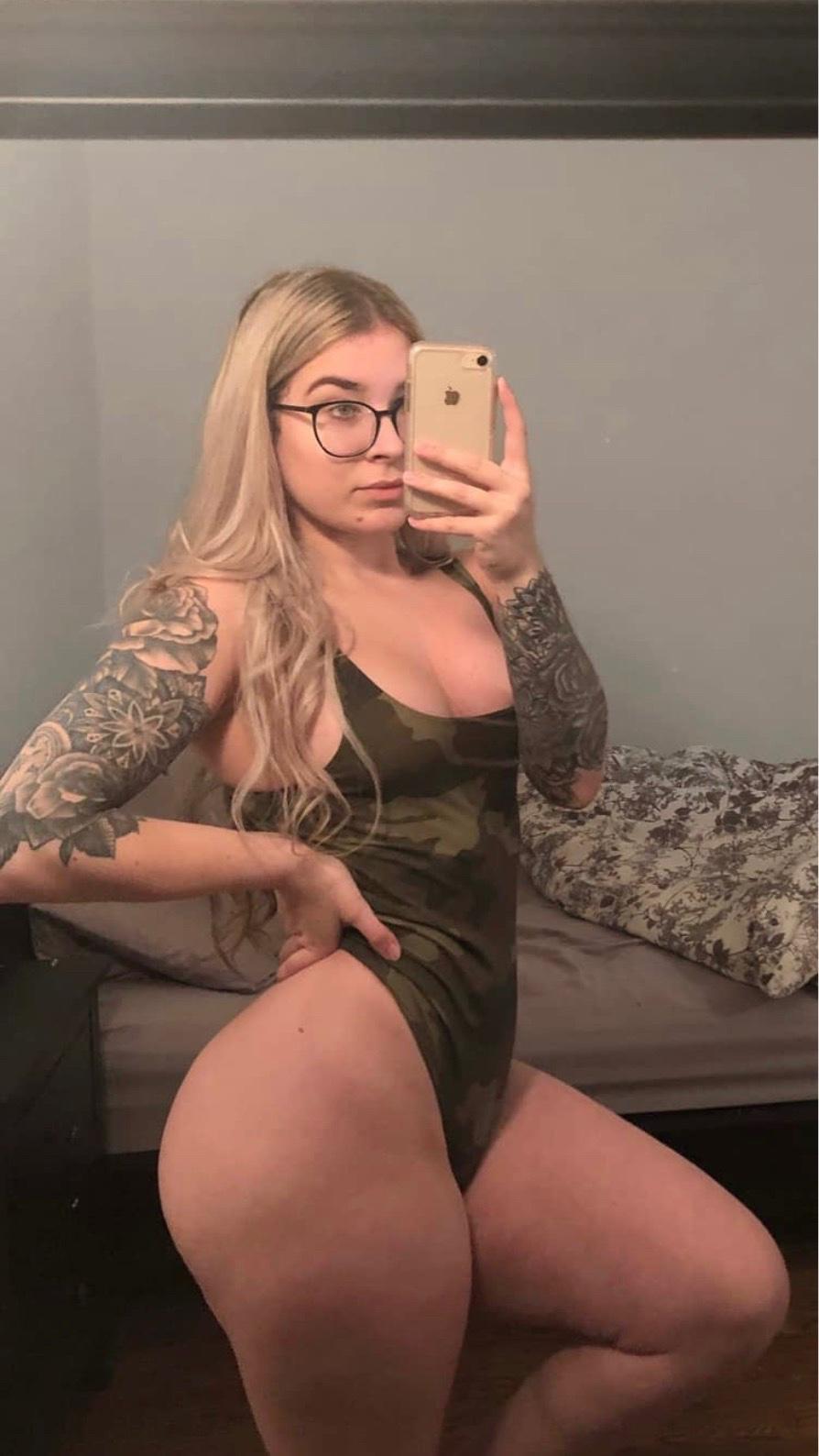 Iโm down and ready to fuck ๐ฆ๐ Iโm down and ready to fuck ๐ฆ๐