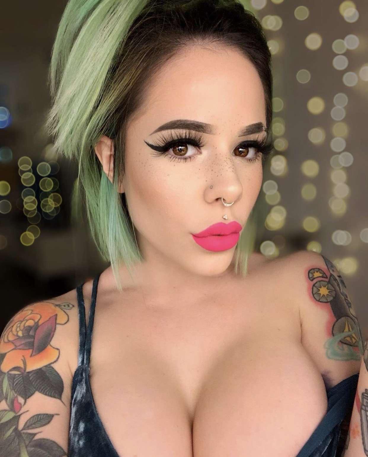 Snap jane_w370 or phone 2567685605 Snap jane_w370 or phone 2567685605