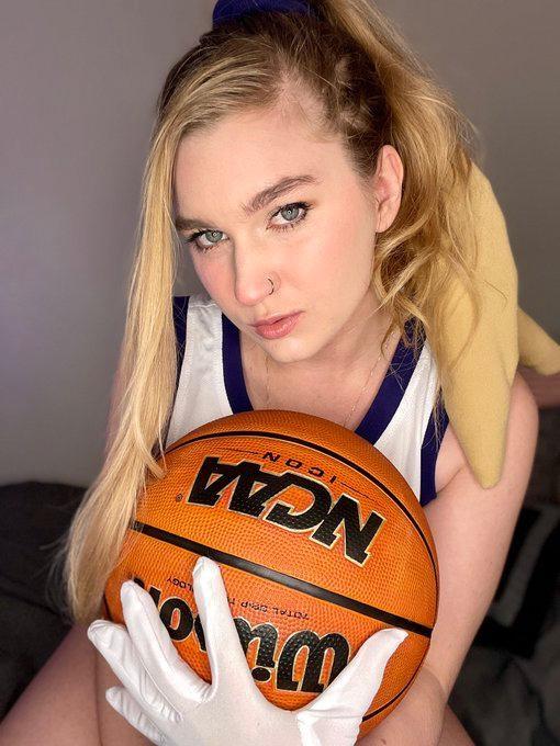 Sexy Natasha with banging body Sexy Natasha with banging body