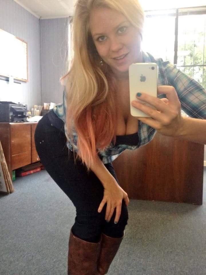 Hookup and rawsex Hookup and rawsex