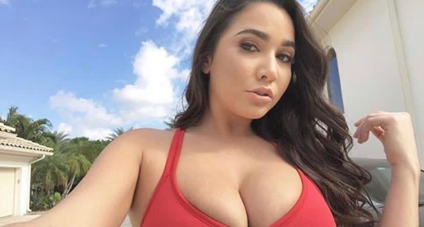 Karlee grey selfie picture - 🧡 Karlee Grey Wiki, Biography, Age, Height, W...