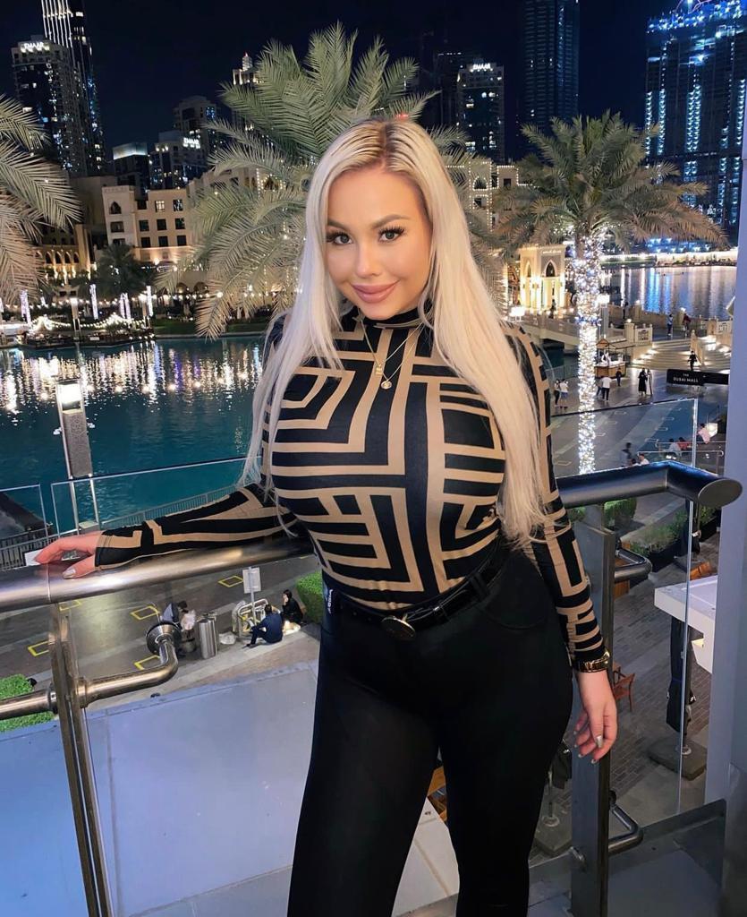 DOWN TO LINK AND CHILL⁉️ HMU ON SNAPCHAT @emclarkl DOWN TO LINK AND CHILL⁉️ HMU ON SNAPCHAT @emclarkl