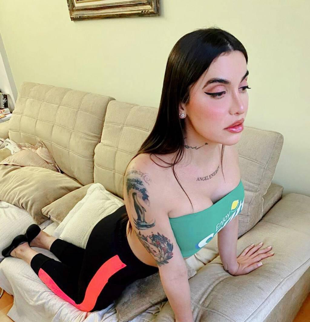 BRAZILIAN Super Tall - INTERSEX Post-Op. BRAZILIAN Super Tall - INTERSEX Post-Op.