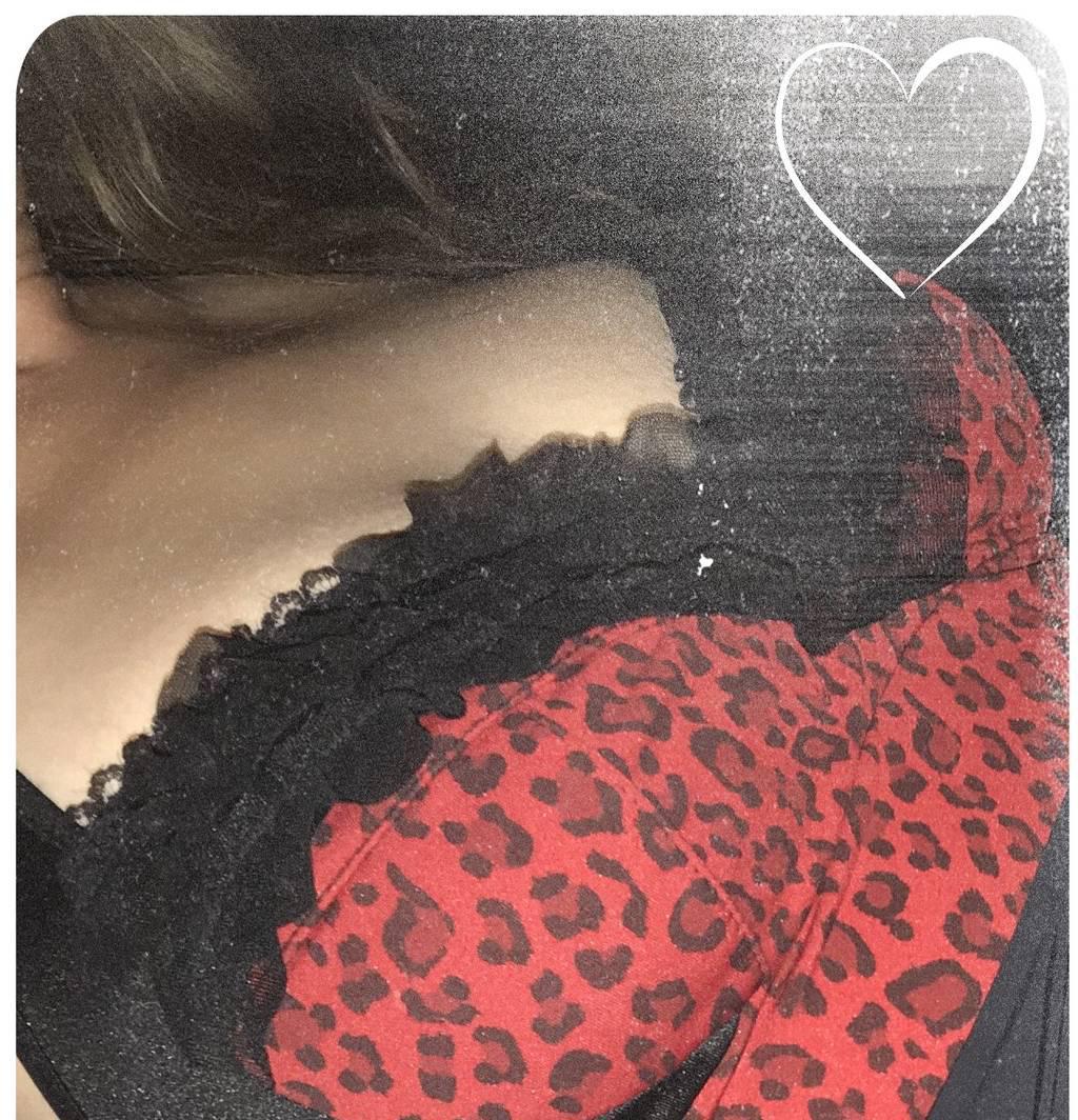 Violet~Pretty girl next door-Free this aft~cool off with me! Violet~Pretty girl next door-Free this aft~cool off with me!