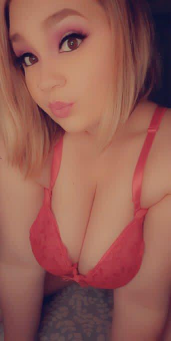 I’m Horny & Love squirting💦,Always available for all your sexual🍓satisfactio I’m Horny & Love squirting💦,Always available for all your sexual🍓satisfactio