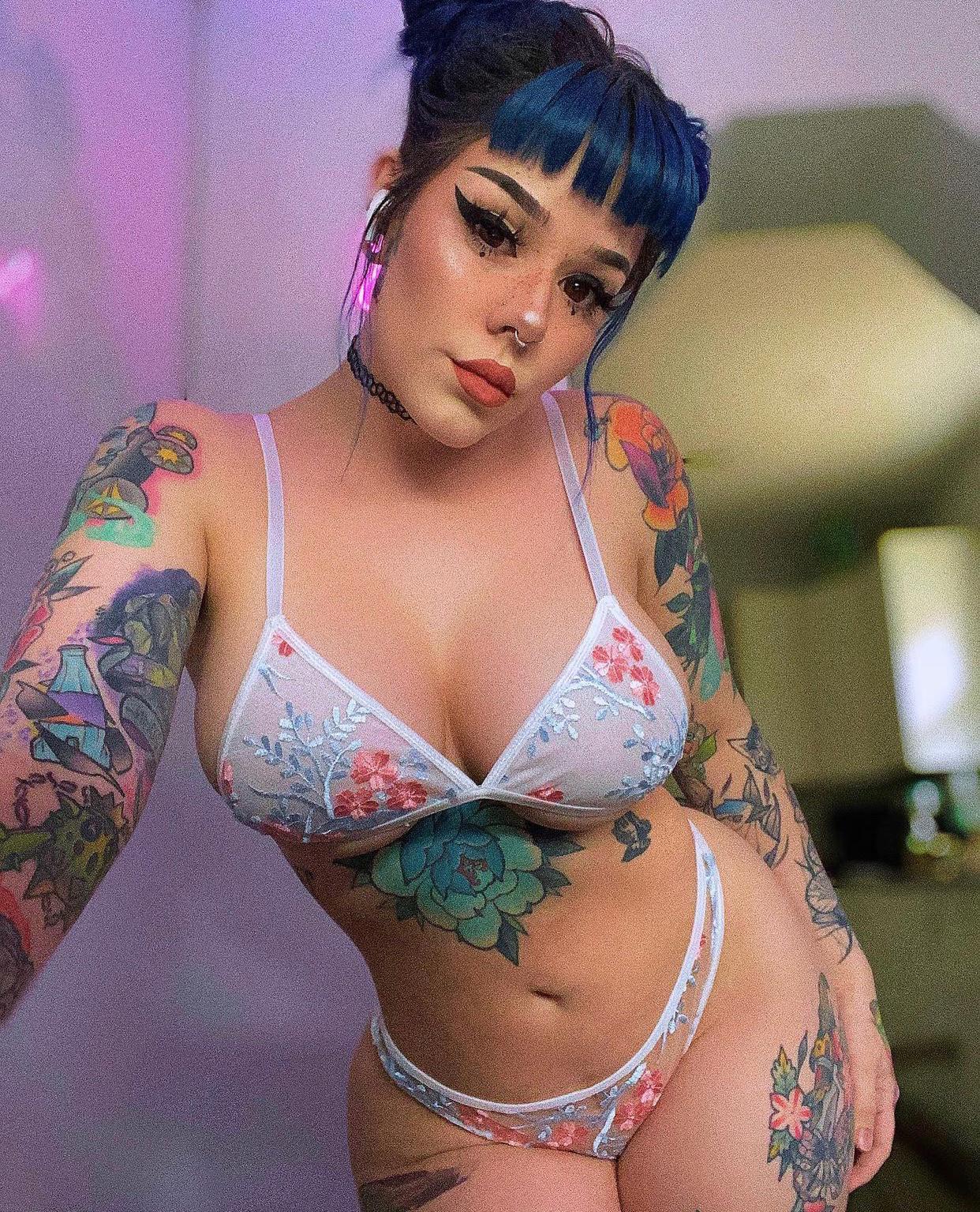 WorldEscortsHub - Hook up