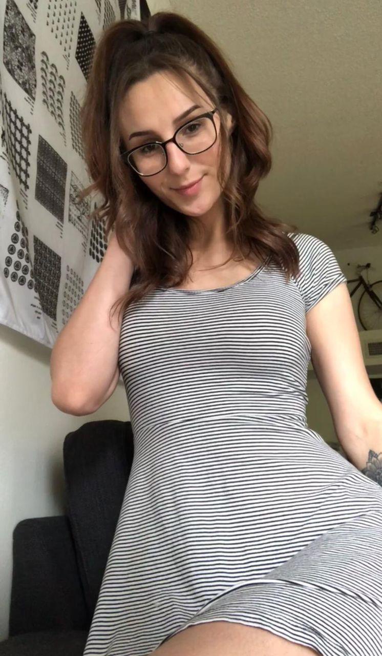 Escort best services call (972) 366-5867 or add me on snap:::::: saunder_w20 Escort best services call (972) 366-5867 or add me on snap:::::: saunder_w20