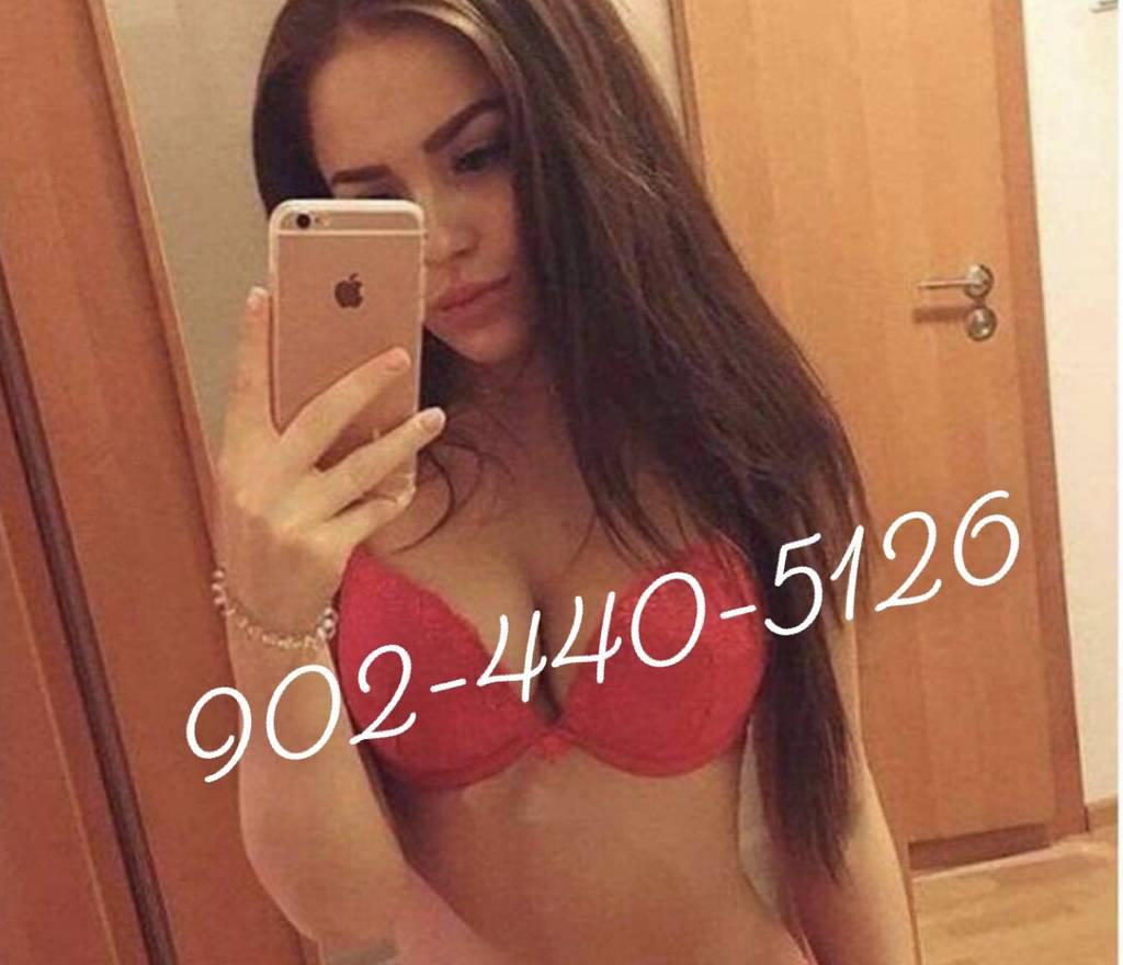 ALyy , The frenchii GiiRL . CASH ONLY ALyy , The frenchii GiiRL . CASH ONLY