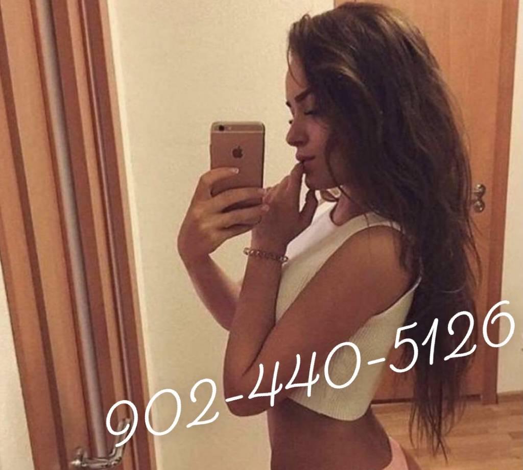 ALyy , The frenchii GiiRL . CASH ONLY ALyy , The frenchii GiiRL . CASH ONLY