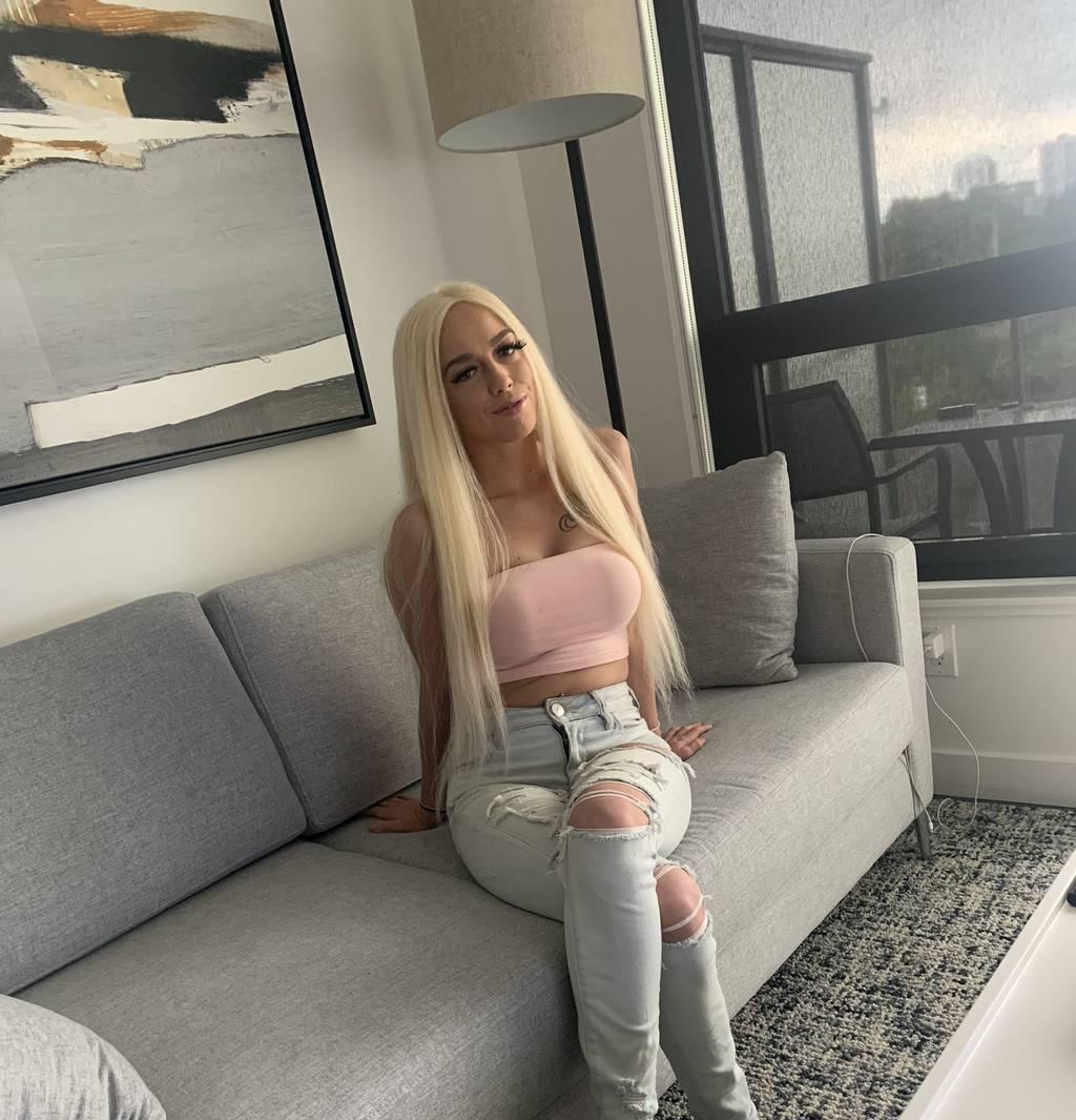 NEW IN TOWNBlondeBarbieDollPetite French-Canadian NEW IN TOWNBlondeBarbieDollPetite French-Canadian