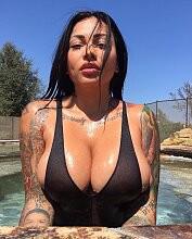 hit me up for a lifetime cumshot experience hit me up for a lifetime cumshot experience
