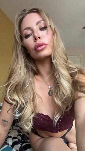 Are you stressed and need Some hot reliever? I’m a horny mature girl, I love squ Are you stressed and need Some hot reliever? I’m a horny mature girl, I love squ