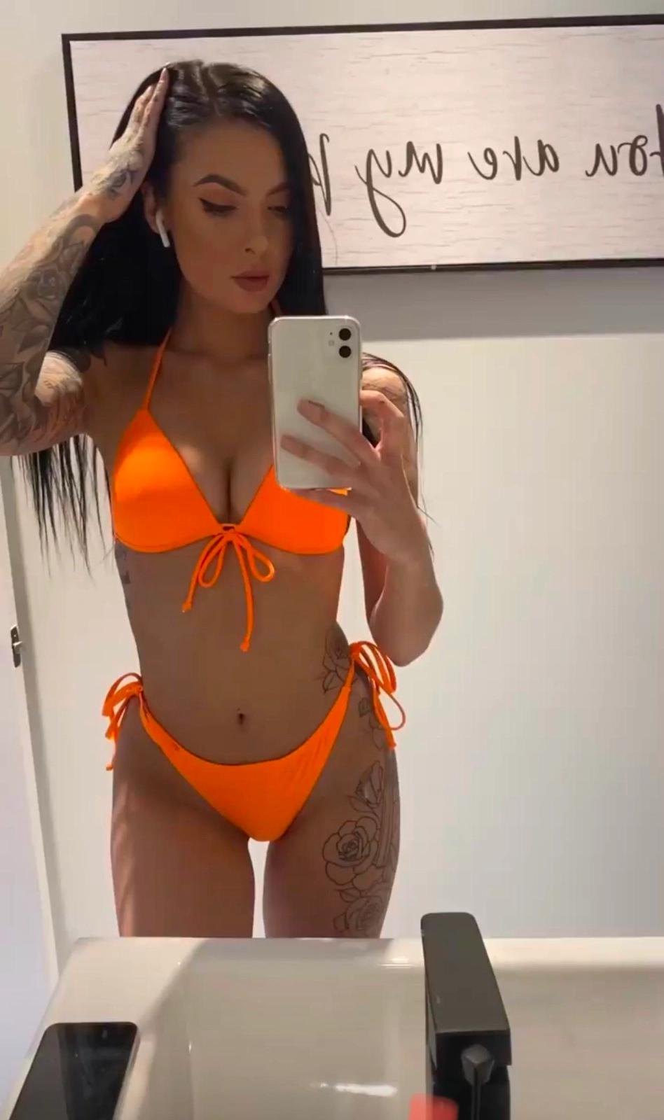 Available for hook up ππππ Available for hook up ππππ