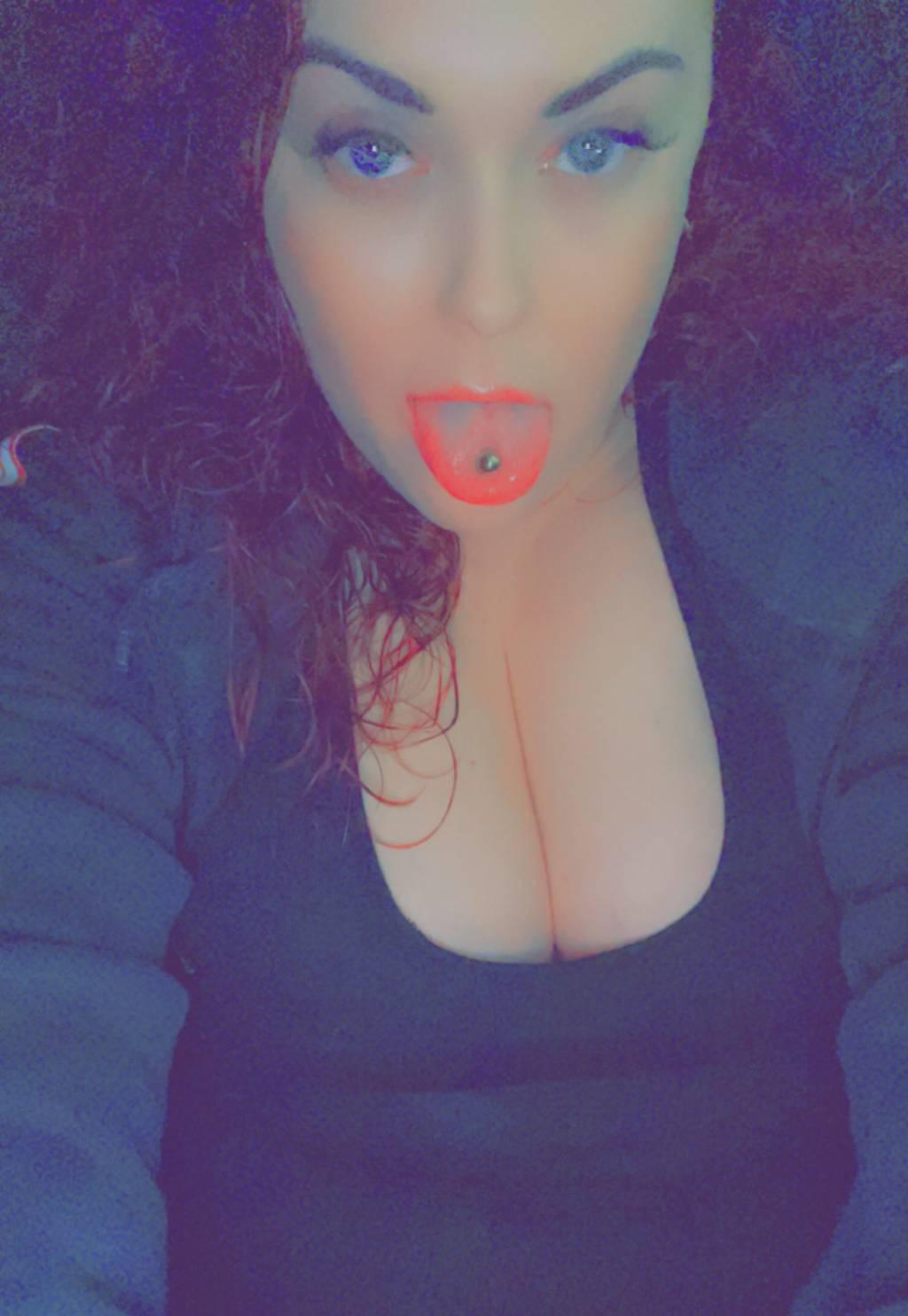 Come play!! I’ll keep you warm !! Come play!! I’ll keep you warm !!