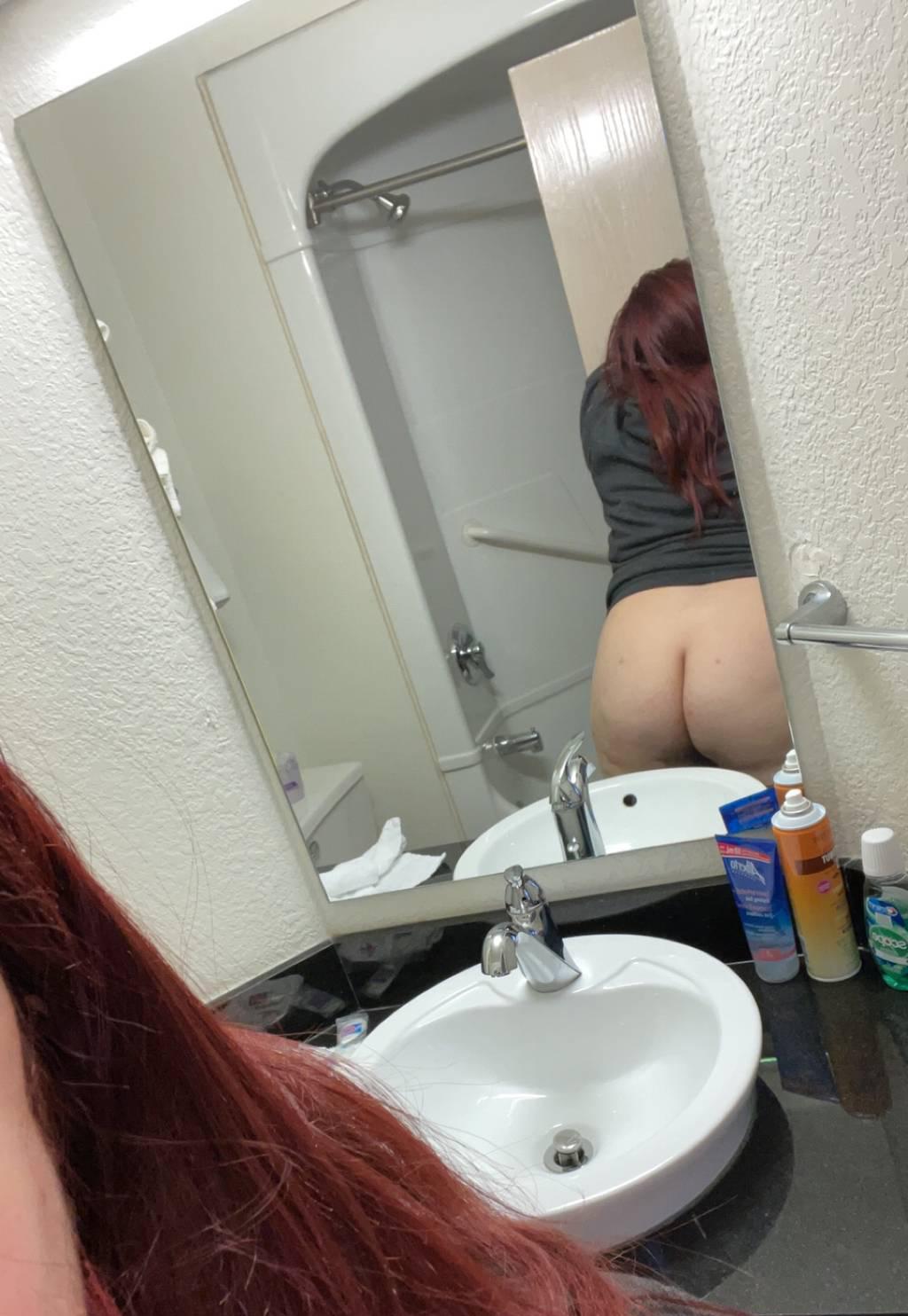 Come play!! I’ll keep you warm !! Come play!! I’ll keep you warm !!