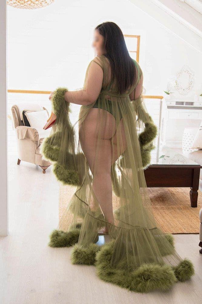 Cute, curvy GF here for your pleasure Cute, curvy GF here for your pleasure