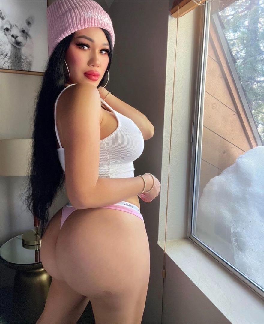 DOWN TO FUCK AND CHILL⁉️ HMU ON SNAPCHAT @katie34919 DOWN TO FUCK AND CHILL⁉️ HMU ON SNAPCHAT @katie34919