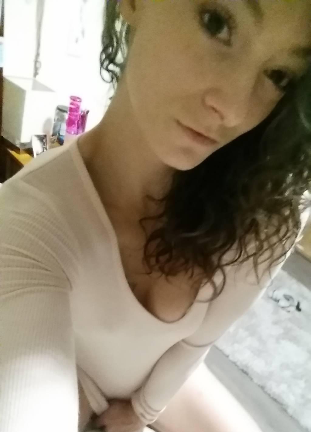 new girl in town wants to party new girl in town wants to party