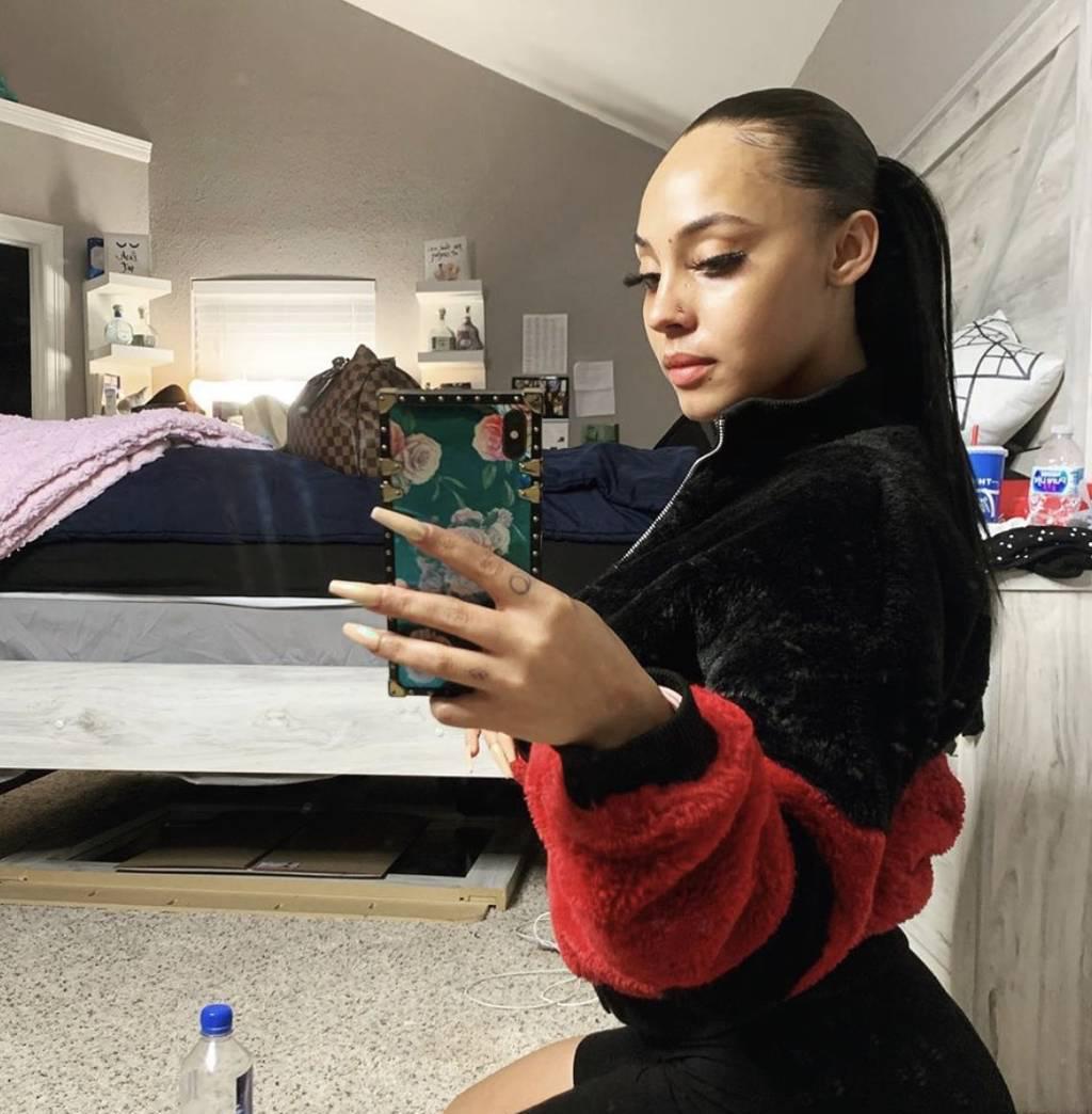 Pretty Pretty Party Girl Pretty Pretty Party Girl